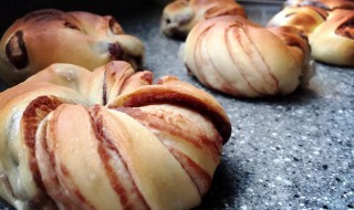 空气炸锅做豆沙面包的方法和步骤 空气炸锅做红豆面包