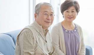 老人脚掌肿是什么预兆 老人脚掌肿是什么预兆图片