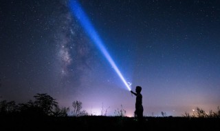 离太阳由近到远的八大行星（离太阳由近到远的八大行星英文）