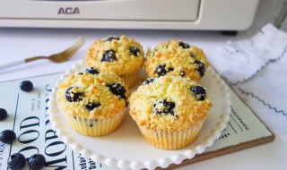 酥粒蓝莓麦芬蛋糕的做法（酥粒蓝莓麦芬蛋糕的做法和配方）
