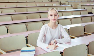 大学开学需要准备什么东西（大学开学需要准备什么东西女生）