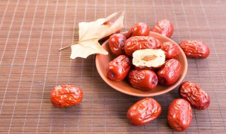 泡红枣喝有什么好处 经常泡红枣喝有什么好处