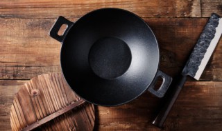 新买的不粘锅怎么开锅（新买的不粘锅怎么开锅才正确）