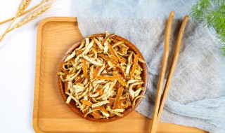 陈皮原料是柑皮还是桔皮（陈皮是用柑皮还是桔皮制成）