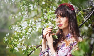 已婚女人梦见刮风有什么征兆 已婚女人梦见刮特别大的风