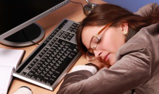 做梦被车撞了但人没事有什么征兆 做梦被车撞是什么意思但是人没事