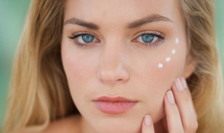 眼霜什么时候擦效果最好 眼霜什么时候擦效果最好女生