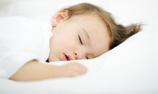 梦见大白蛇有什么征兆（梦见大白蛇是）