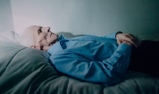 亲人离世100天有什么讲究（人去逝100天有啥讲究）