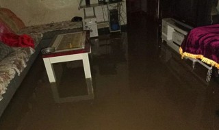 梦见家里进水是发财兆头（梦见家里进水怎么回事）