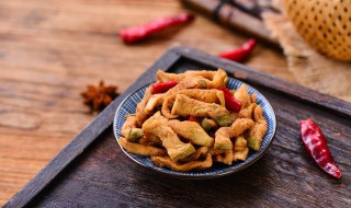 炒萝卜的家常做法（腊肉炒萝卜的家常做法）