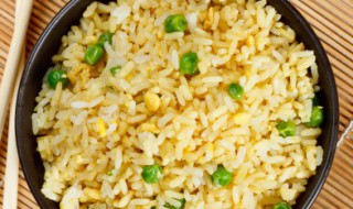 五彩虾仁炒饭 五彩虾仁炒饭图片