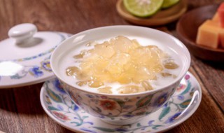 桃胶雪燕皂角米做法（桃胶雪燕皂角米做法功效）