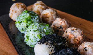 家常手抓饭简单做法 家常手抓饭的做法