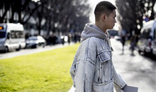 让妇女着迷的男生网名（让妇女着迷的男生网名四个字）