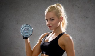 在家练手臂力量的方法（在家练手臂力量的方法图片）