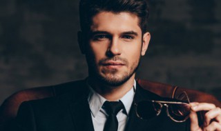 80后微信昵称男（80后微信昵称男四个字）