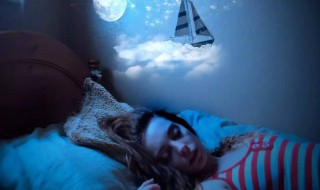 梦见鱼飞起来了是什么意思 梦见鱼飞起来了好不好