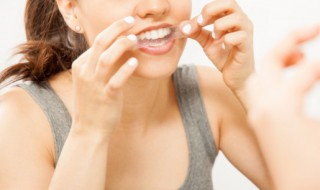 梦见牙齿碎了一小块一小块掉（女人梦见牙齿碎了一小块一小块掉）