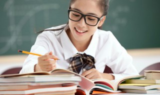 琬怎么读（琰怎么读）