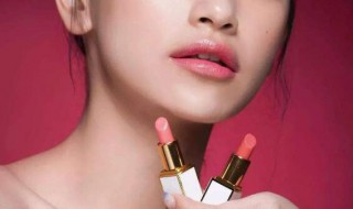 唇彩和唇膏哪个持久（唇釉和唇膏哪个持久）