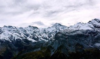 阿尔卑斯山纬度 阿尔卑斯山纬度范围