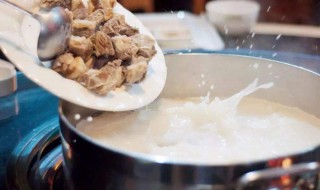 高汤的熬制方法（秘制高汤的熬制方法）