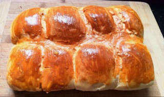 新手面包做法超级简单 家常最简单的做面包方法