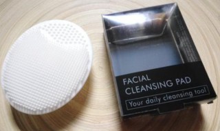 眼影不卸有什么危害（不卸眼影会怎么样）