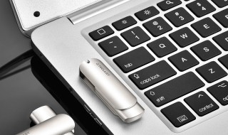 qq空间直播插耳机没声音 qq直播插耳机怎么没有声音