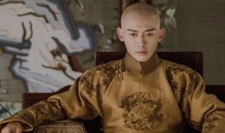 满族人在入关前留辫子吗?（满族人在入关前留辫子吗视频）