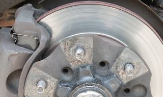 液压弹簧减震与液压减震的区别? 汽车液压减震和弹簧减震