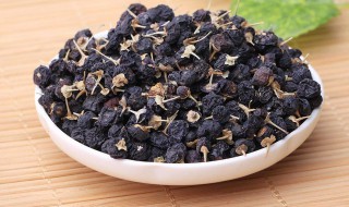 蓝莓干和黑枸杞作用（蓝莓干和黑枸杞作用一样吗）