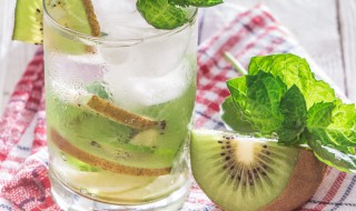 吃完猕猴桃之后舌头有刺痛感（猕猴桃吃了之后舌头刺痛）