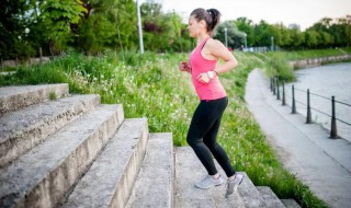 早上锻炼身体的最佳时间（冬天早上锻炼身体的最佳时间）