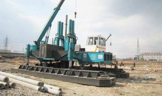 静力压桩的施工工序（静力压桩的施工工序中接桩的前一道工序为）