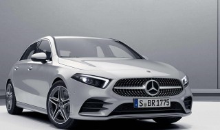 奔驰a200保险丝盒在哪 奔驰A200保险盒在哪里