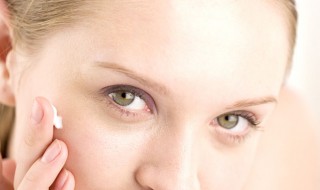 乳液和润肤露的区别在哪 乳液和润肤露的区别在哪儿