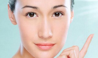 晚上洗好脸后要涂爽肤水和乳液吗