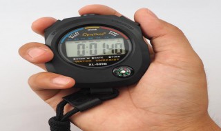 试述田径裁判工作的特点有哪些?（试述田径裁判工作的特点有哪些内容）