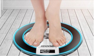 没有称怎么知道自己多重(没有称怎么知道自己多重身高)