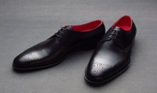 三孔皮鞋鞋带系法 三孔皮鞋鞋带系法教程