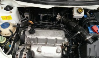 风云2发动机电脑板在什么位置 风云2发动机号位置图