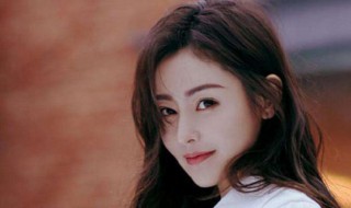 化妆伤皮肤还是不化妆伤皮肤(化妆伤皮肤还是不化妆伤皮肤好)