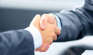 孔子对礼仪的两个主要贡献是什么? 孔子认为礼的一个主要功能是什么