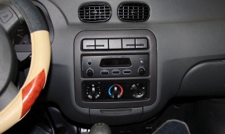 五菱之光中控按钮说明 五菱之光功能按钮说明