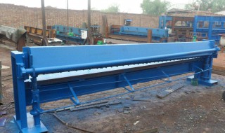 液压剪板机怎样调刀（液压剪板机怎样调刀头）