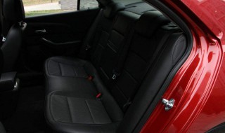 迈锐宝后座椅怎么放倒（迈锐宝从后备箱放倒座椅）