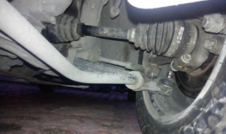 下臂球头怎么判断坏了（下臂球头损坏有什么影响?）