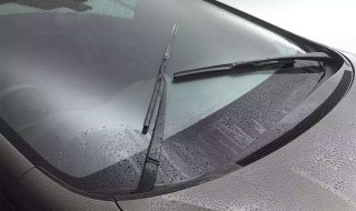 雨刷该如何保护（雨刷该如何保护电池）